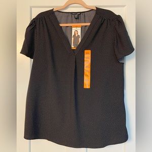 NWT Karen Radley Short Sleeve Blouse